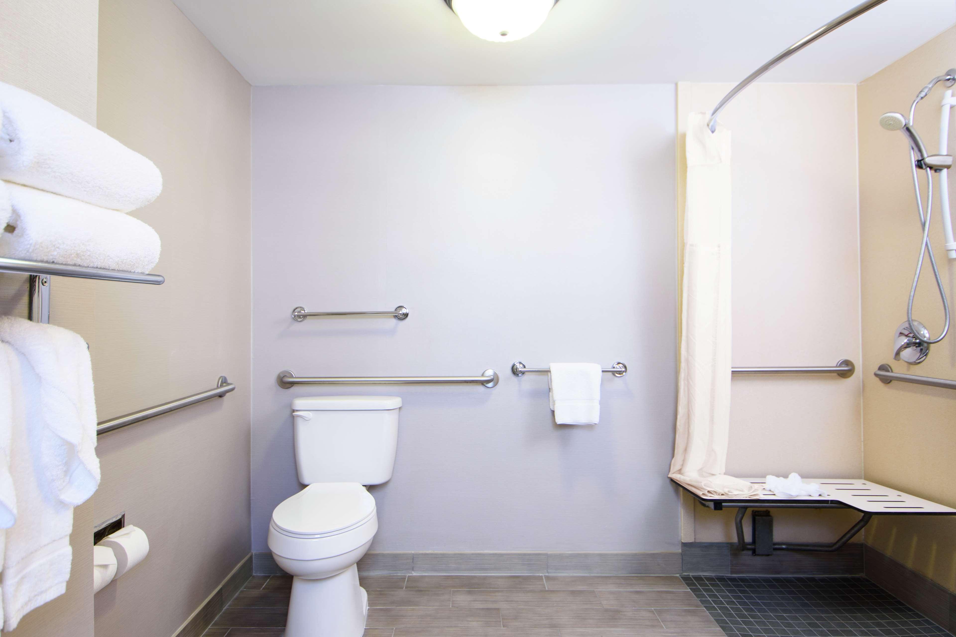 Hilton Garden Inn Индипендънс Екстериор снимка